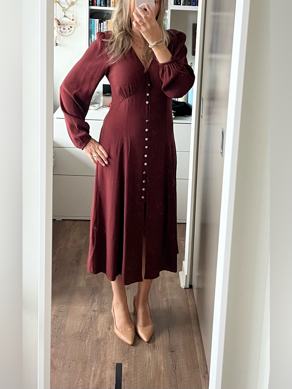 Aritzia Wine Button-Front V-Neck Midi Dress Sz M